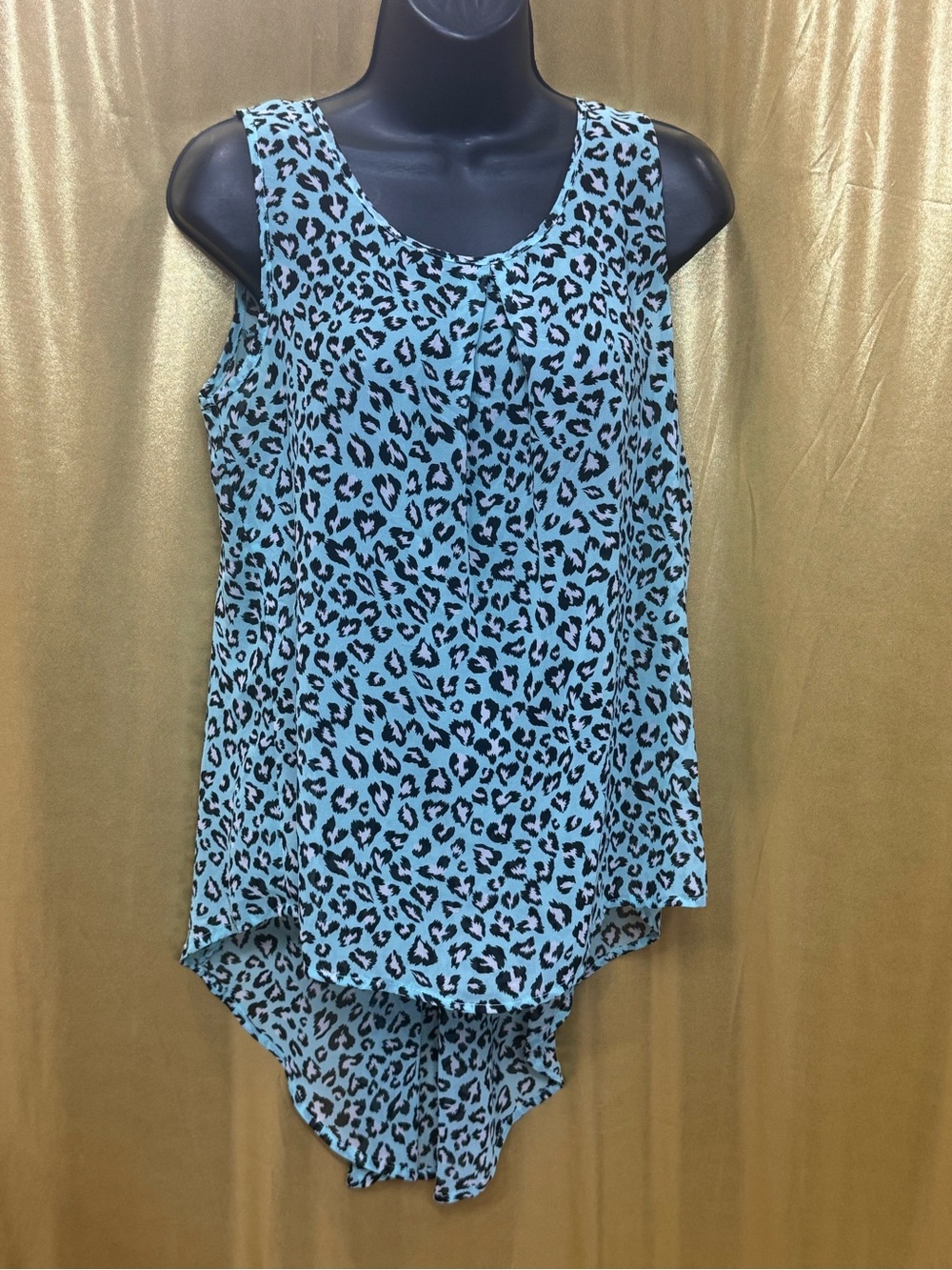 Iris Los Angeles Blue Leopard High-Low Tank Top Medium